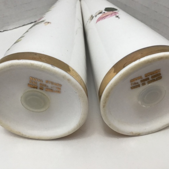 VINTAGE ROYAL STEWART BONE CHINA FLORAL SALT & PEPPER ENGLAND - Picture 5 of 7